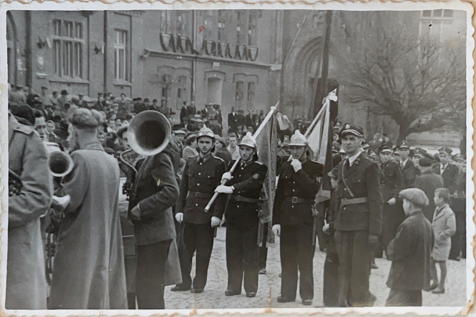 Maj 1969 – Strażacy, biskup i Święto Ludowe pod gwiazdami